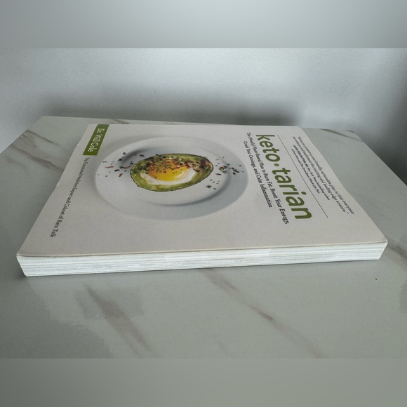 Ketotarian The (Mostly) Plant-Based Plan to Burn Fat Boost Your Energy Will Cole - Picture 8 of 8